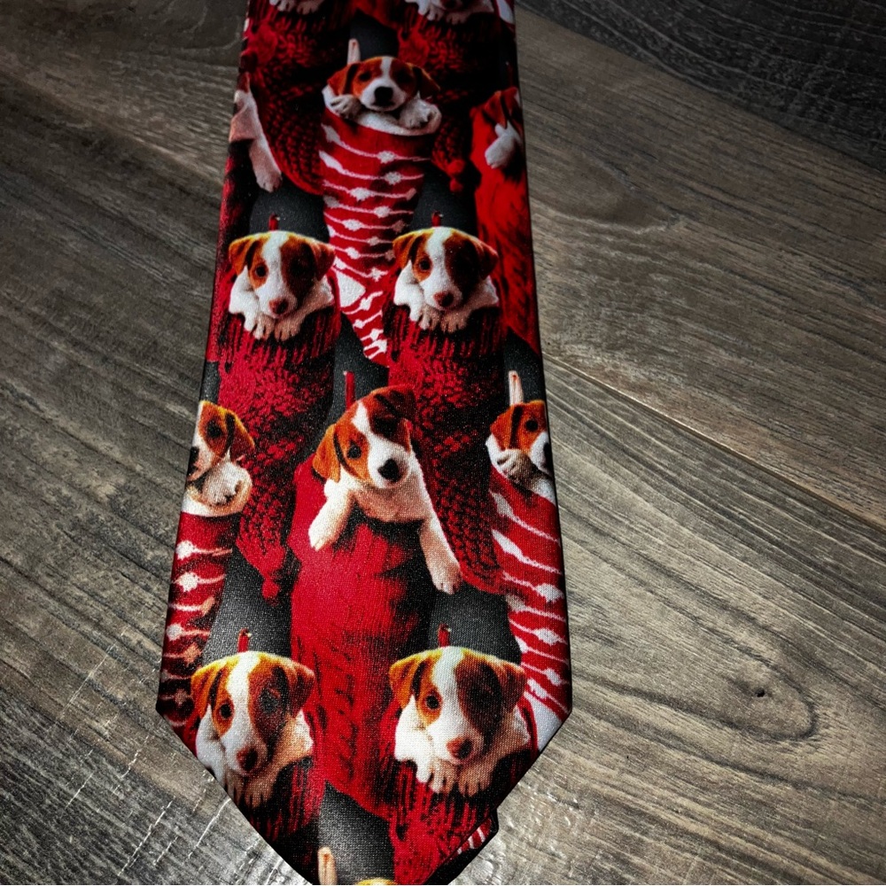 Holiday Inspired Tie in EUC